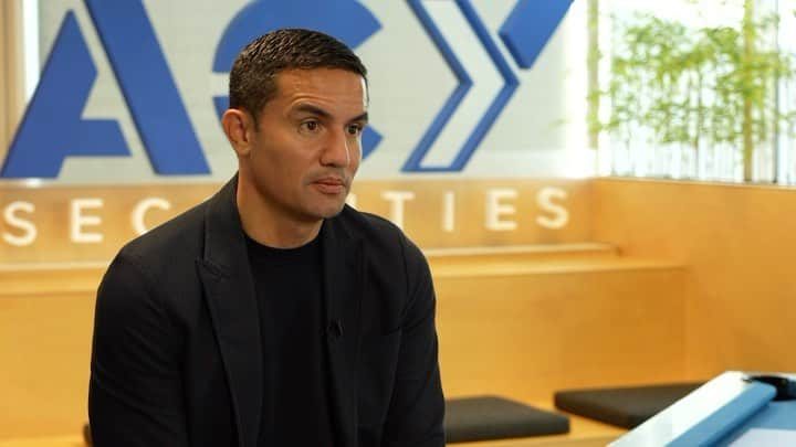 ティム・ケーヒルのインスタグラム：「It’s been 4 unforgettable years since we welcomed the legendary Tim Cahill as the Global Brand Ambassador for ACY Securities, and what an incredible journey it has been!   As the excitement of the FIFA Women’s World Cup Australia & New Zealand 2023™ engulfs the globe and Australia and New Zealand proudly host the tournament, we’re thrilled to bring you an exclusive glimpse into Tim’s journey and reflections on this momentous occasion.」