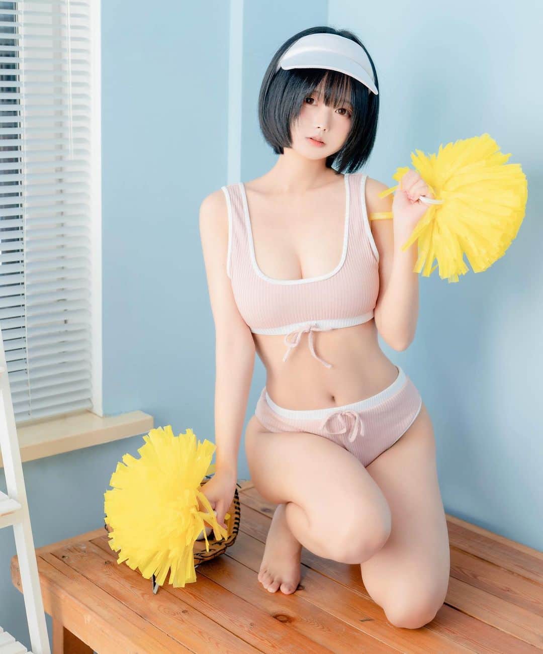 Loluuuuuuのインスタグラム：「月曜日~がんばって \(•ㅂ•)/♥」