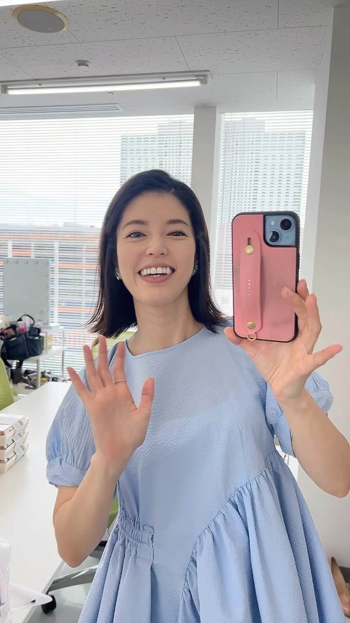 のインスタグラム：「さぁ１週間がスタートです‼️‼️ フジテレビ『ぽかぽか』、 皆んなで元気にお伝えしまーす🩷 今日は先日開催された＂ぽかぽかSUMMER FES＂の模様も、たっぷりご覧頂けます✨ どうぞご覧下さい☀️  #NYC #ニューヨーク #Barbie #バービー #pink #ピンク #フジテレビ #ぽかぽか #楽屋のお弁当リポート #神田愛花」