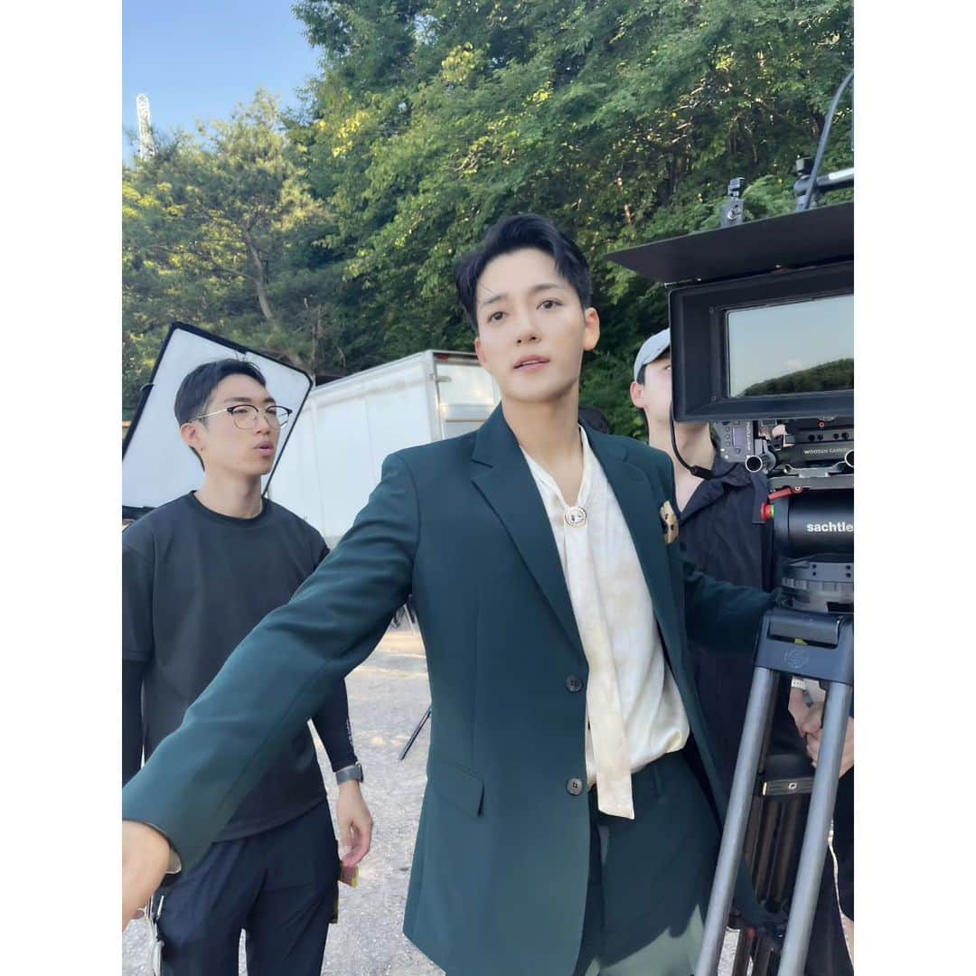 キム・ジヌさんのインスタグラム写真 - (キム・ジヌInstagram)「따뜻하다...따뜻하다...😂 #summer」8月21日 12時20分 - jinu0717