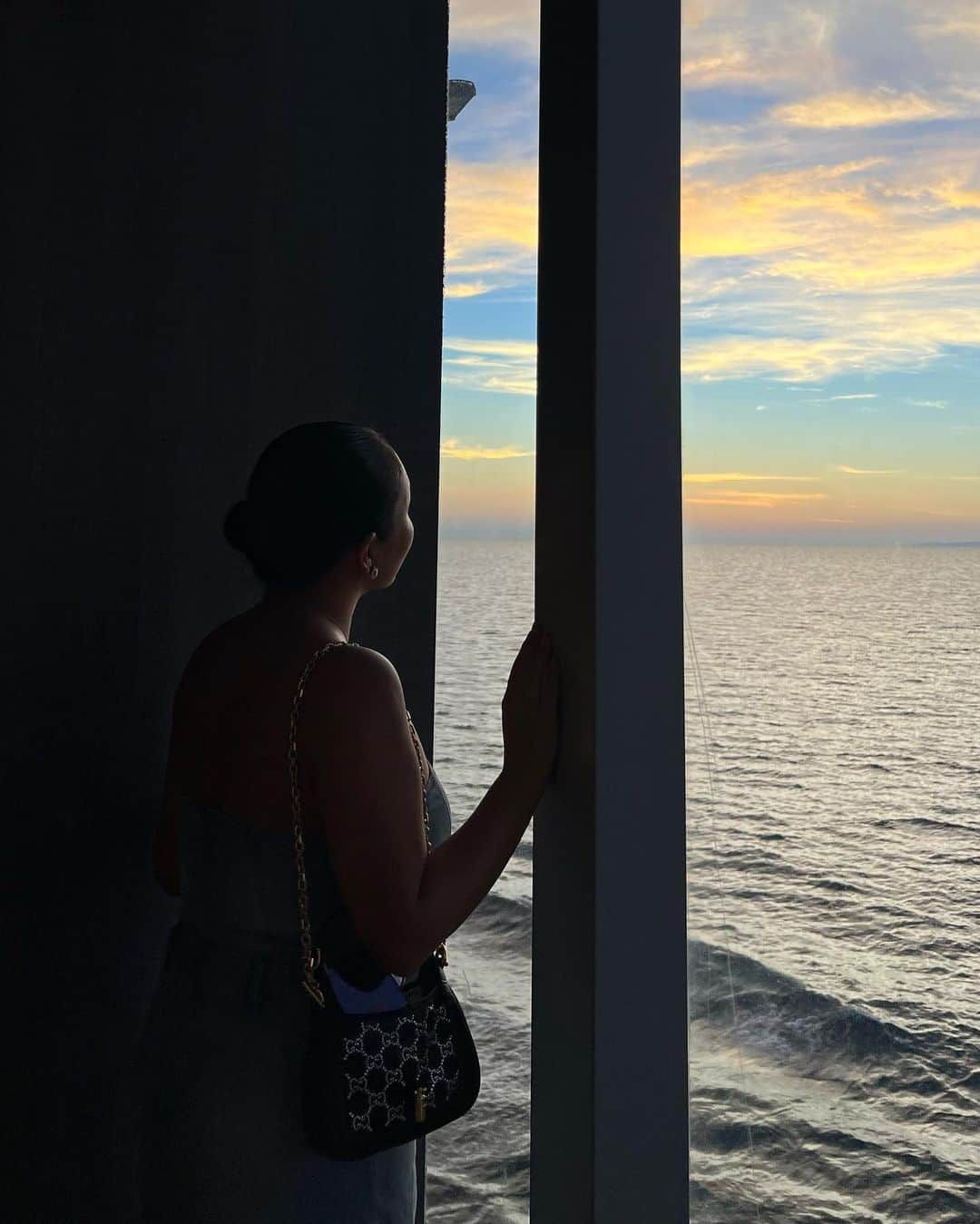 MARILYN YUURI FUKUSEのインスタグラム：「船で見るsunsetは最高…  @msccruisesofficial   #msc #msccruises #yachtclub #豪華客船 #日本一周 #家族旅行  #クルーズ #クルーズ旅行 #クルーズ船」