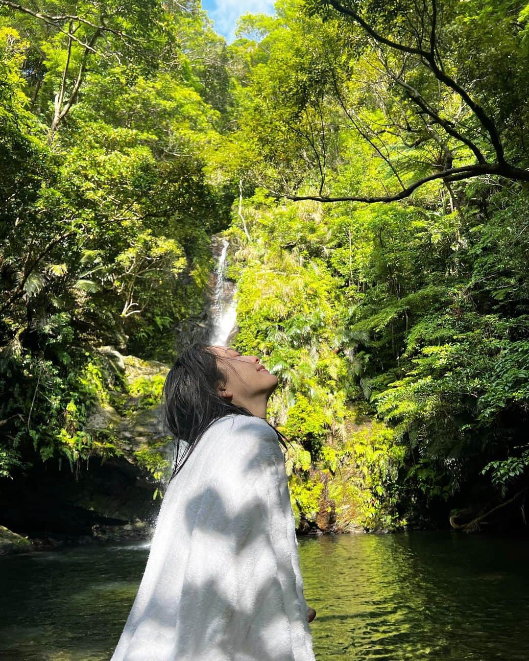 中上サツキのインスタグラム：「毎日暑いね🫠」