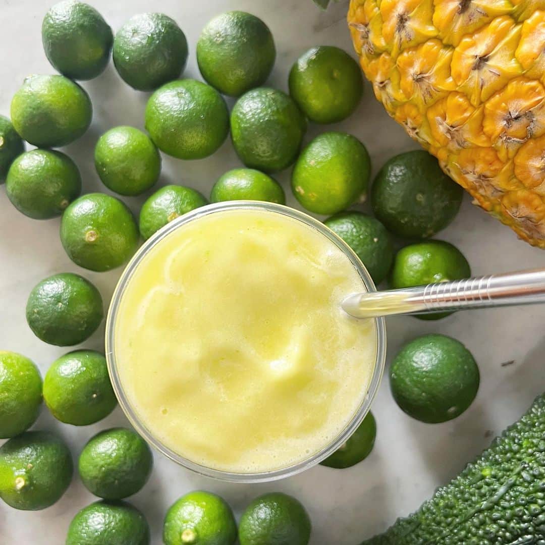 Rachien Smoothieのインスタグラム：「. . 週末はたくさんのご来店ありがとうございました。  8/21(月)8/22(第3火)定休日です。  8/24(木)はスズキヤ逗子駅前店に出店のため、店舗はお休みです。  8/23(水)は元気に営業していますので、皆様ぜひお越しくださいませ🌿」