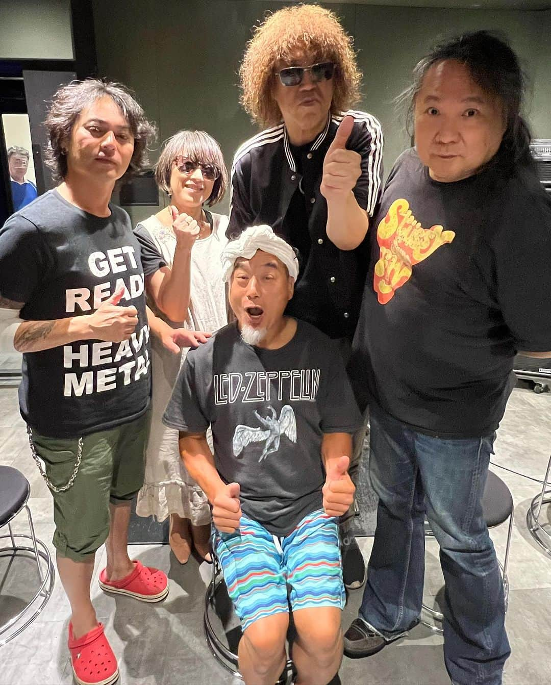 原田喧太のインスタグラム：「Night Hawks 青木秀一氏BDライブ＠クロコダイルのリハーサル終了。 昨日までとは打って変わって今日はDeep Purple。 ガッツリHard Rock！ 8/26は原宿クロコダイルで待っております。 #原宿 #deeppurple  #誕生日  #hardrock」