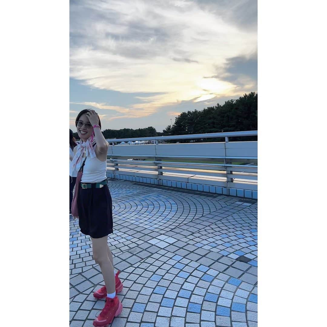 石橋静河さんのインスタグラム写真 - (石橋静河Instagram)「🌞 幸せをここに記します 🫶🏻」8月21日 14時50分 - shizuka_isbs