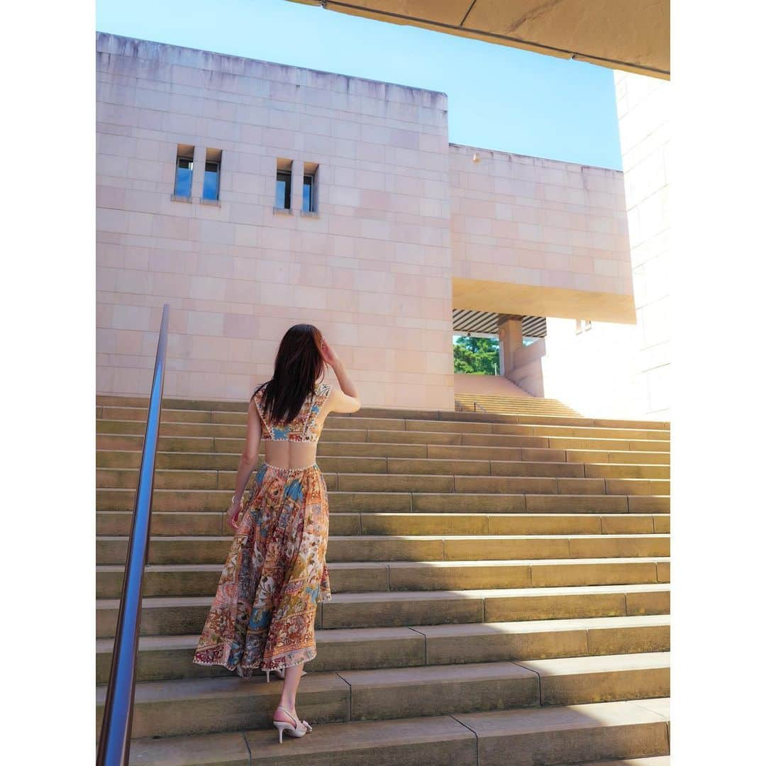 石井美保さんのインスタグラム写真 - (石井美保Instagram)「夏休み 2枚めのリボンパンプスはZARAで見つけた最近のお気に入り。ヒール低めだけど履きやすい。 5枚め　5時の日の出」8月21日 15時39分 - miho_ishii