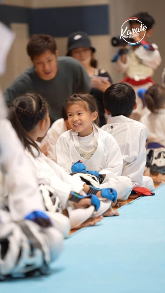 荒賀龍太郎のインスタグラム：「Start small - dream BIG! Amazing 🤩 performances at the 2nd @araga1016 Hope Cup in the city of Kameoka 🇯🇵  #KarateInsights #Karate #KarateForLife #futurestars  🎥 @mk_lionseries」