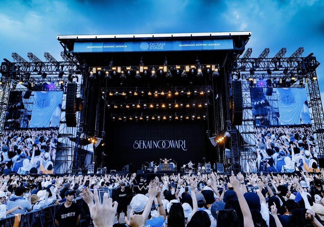 Saoriさんのインスタグラム写真 - (SaoriInstagram)「暑かったけど、風きもちかった〜  photo by @erina_uemura  #summersonic」8月21日 16時21分 - saori_fujisaki