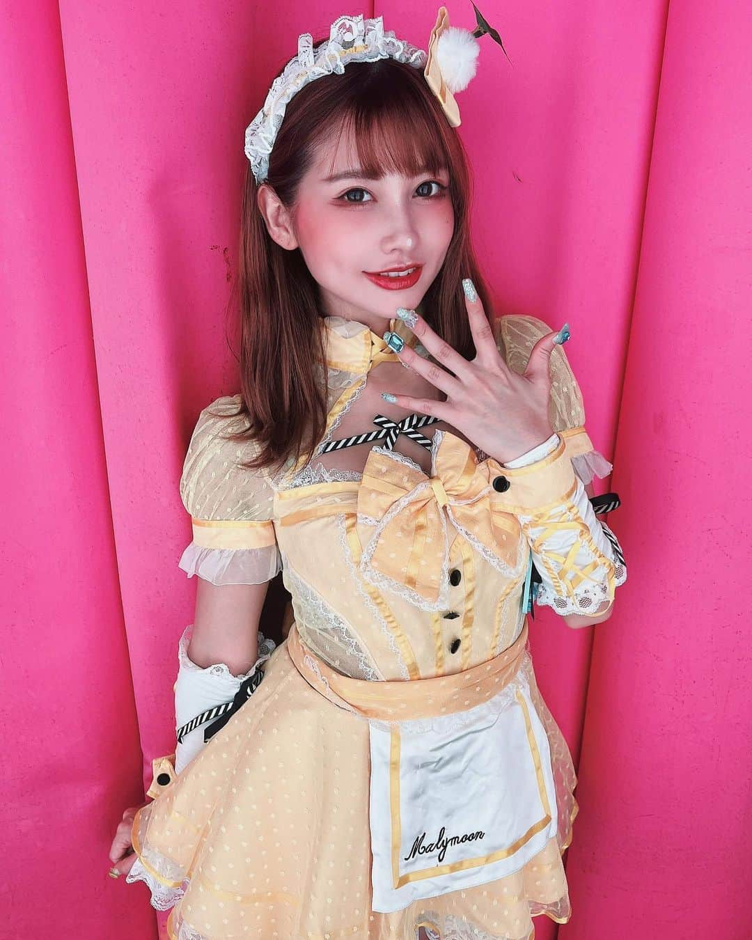 まりんさんのインスタグラム写真 - (まりんInstagram)「レモンスカッシュ🍋🥤🫧🫧  をイメージして作ったお衣装だよって @mariko0321_ さんが教えてくれてから、もっとお気に入りになりました🌟🌱  #malymoon  #マリームーン#コスプレはマリームーン #マリームーンしか勝たん  #レモンスカッシュ#burlesque#burlesquetokyoまりん」8月21日 16時38分 - marin_burlesque