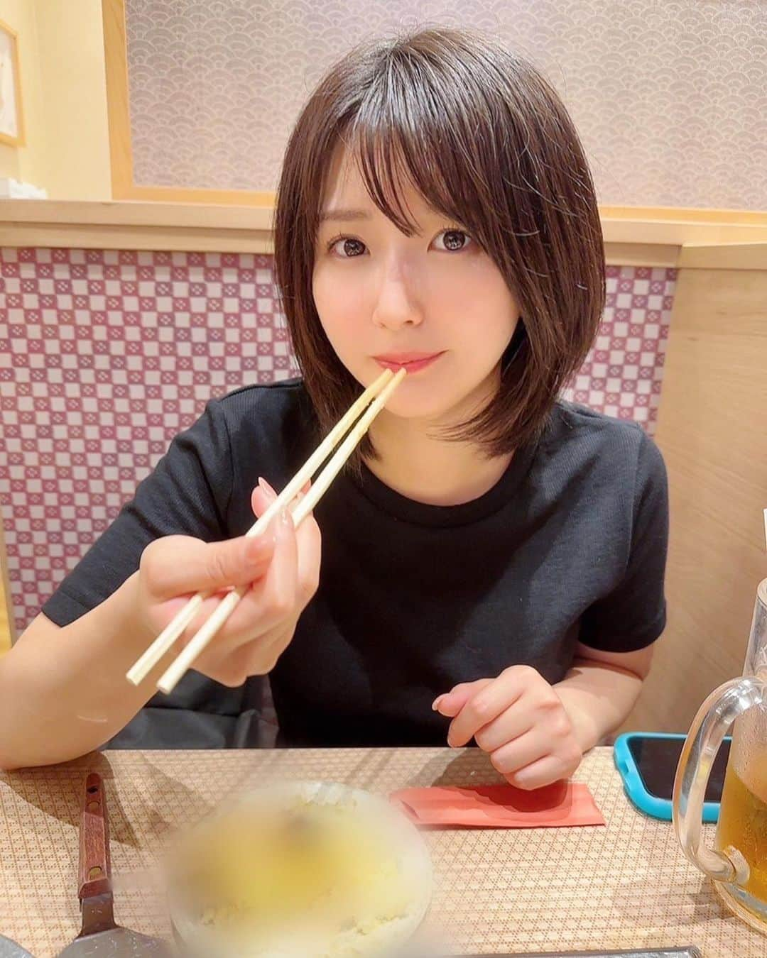 深田結梨（浅田結梨）さんのインスタグラム写真 - (深田結梨（浅田結梨）Instagram)「ぱく  #明太子チーズ　😍🤍 #お好み焼き  #粉もん  #okonomiyaki  #もんじゃも好きです」8月21日 19時30分 - yuuriman_