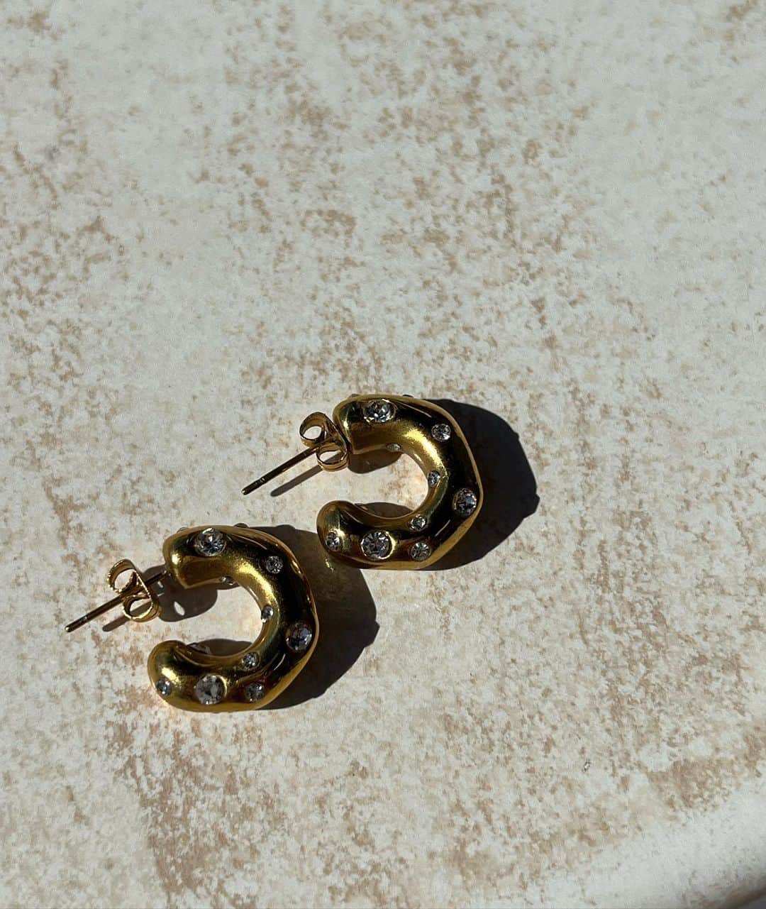 ヒロタナギサさんのインスタグラム写真 (ヒロタナギサInstagram)「_ 【お知らせ📢】 Luana Ainaから "Luana