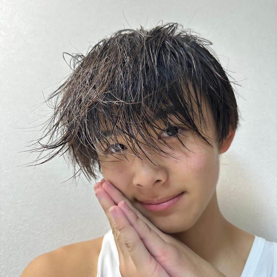 今井暖大さんのインスタグラム写真 - (今井暖大Instagram)「風呂上がり🛀  #お風呂　#タンクトップ　#08」8月21日 18時05分 - harutosroom