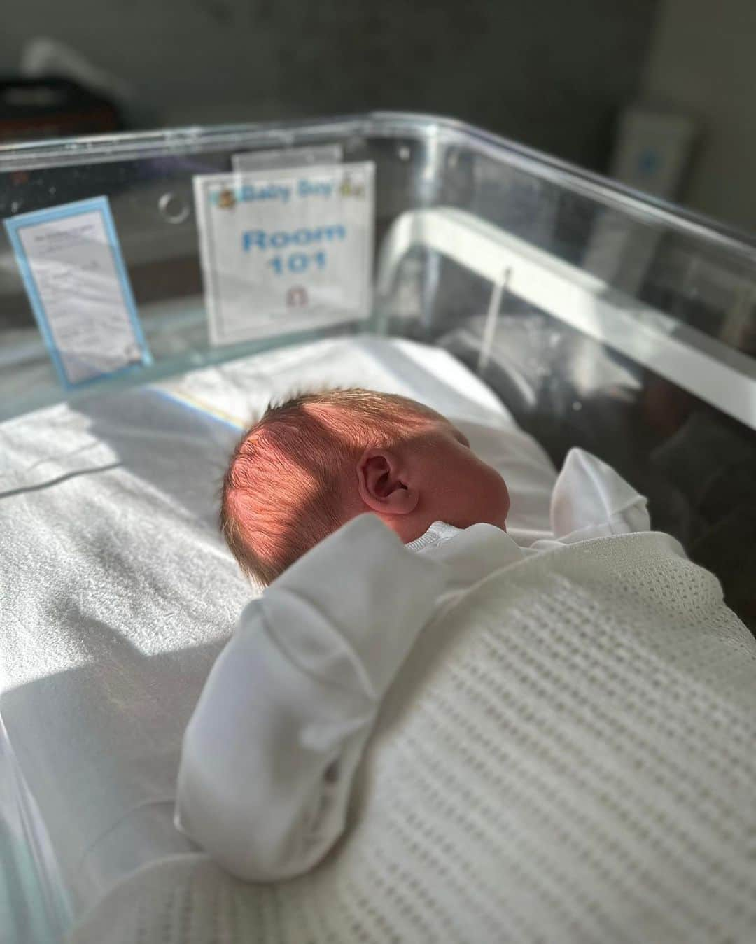 ハリー・ケインさんのインスタグラム写真 - (ハリー・ケインInstagram)「Welcome to the world Henry Edward Kane. 20/8/2023. Love you baby boy! 💙👶🏼」8月22日 2時58分 - harrykane