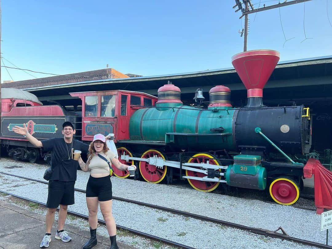 マット・ベネットのインスタグラム：「It’s not every day you get to meet royalty. But this weekend I had the pleasure of meeting the one and only Chattanooga Choo Choo! Thanks for a great weekend South Carolina + Tennessee!」