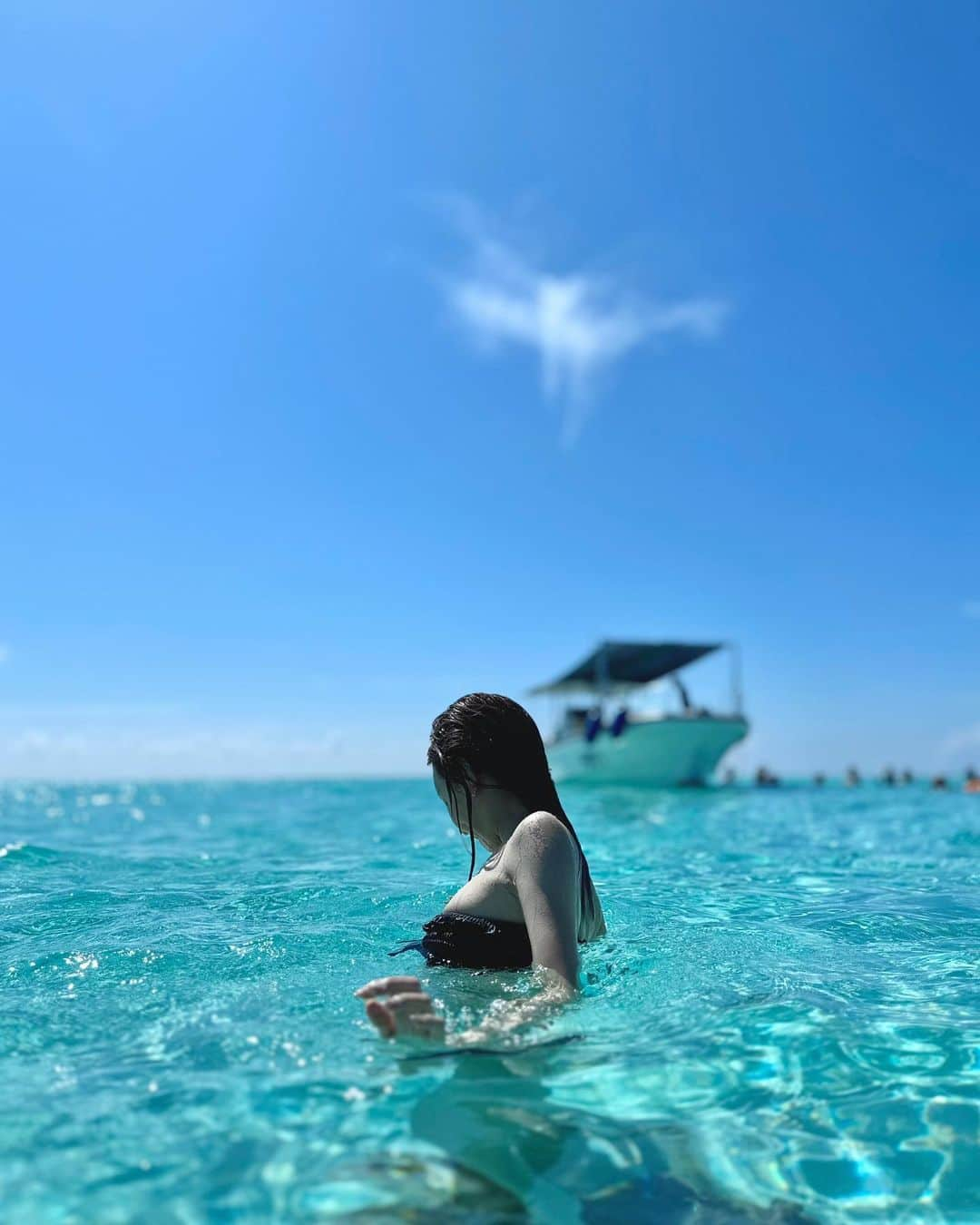 𝕟𝕒𝕞𝕚𝕔𝕙𝕒𝕟のインスタグラム：「. 八重干瀬  イフ 🩵🏝 透き通ったブルーが美しすぎて感動   #沖縄 #okinawa #八重干瀬 #イフ #宮古島 #伊良部島 #八重干瀬ブルー #naturelovers」