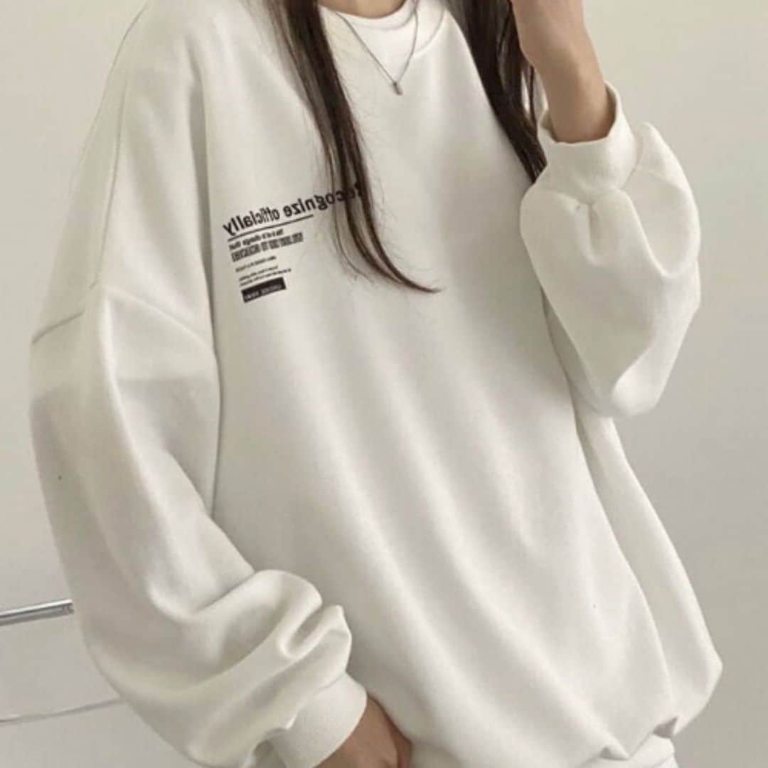 コレカウさんのインスタグラム写真 - (コレカウInstagram)「まだまだ暑い日が続いておりますが、perky roomでは秋服商品が 続々と入荷しております🍁✨  最新の秋服達をピックしましたので、気になる方はぜひZOZOTOWN【perky room】をご覧くださいませ🫶🎉  #perkyroom #perky_room#パーキールーム #zozotown #zozo #ゾゾ#ゾゾタウン#トレンドファッション #ファッションコーデ #ファッション通販 #セレクトショップ #シンプル #韓国ファッション #アパレル #30代ファッション #20代コーデ #タイムセール #zozotown購入品 #秋服 #aw  #秋服コーデ  #fashion #cordinate #ootd #outfit#timesale#like#likesforlike #followforfollowback」8月21日 19時35分 - perky_room