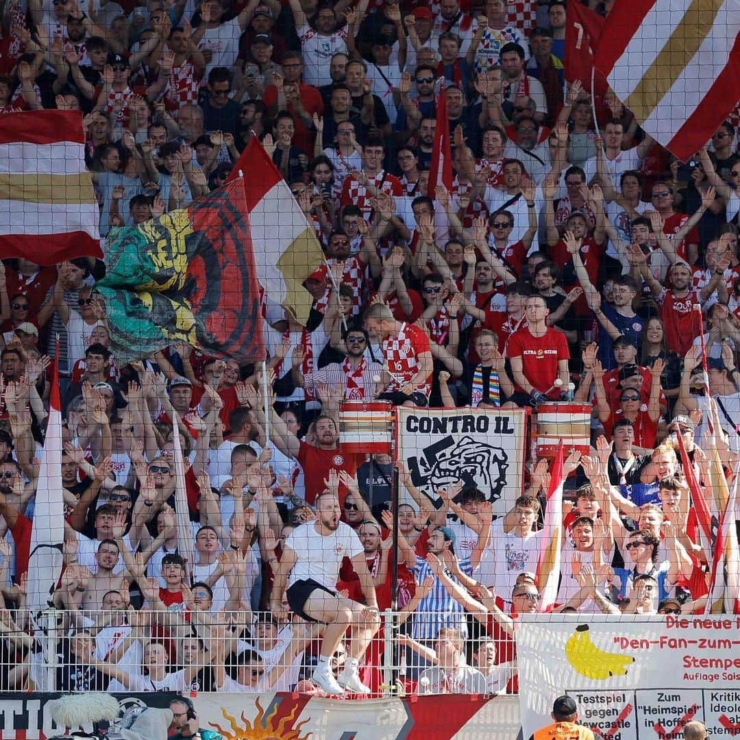 シルヴァン・ヴィドマーのインスタグラム：「Great support as always! 👏🏻 Unfortunately, it wasn‘t quite the start into the new season we hoped for. Now we analyze, learn and work even harder @1fsvmainz05 💪🏻」