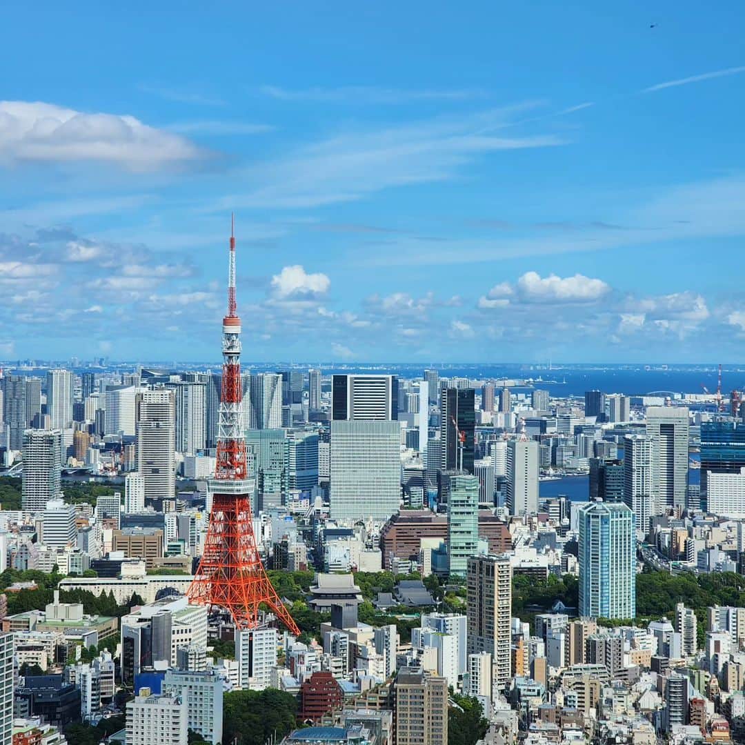 吉松育美さんのインスタグラム写真 - (吉松育美Instagram)「#Tokyo   What a beautiful day...🥰」8月21日 19時58分 - ikumiyoshimatsu