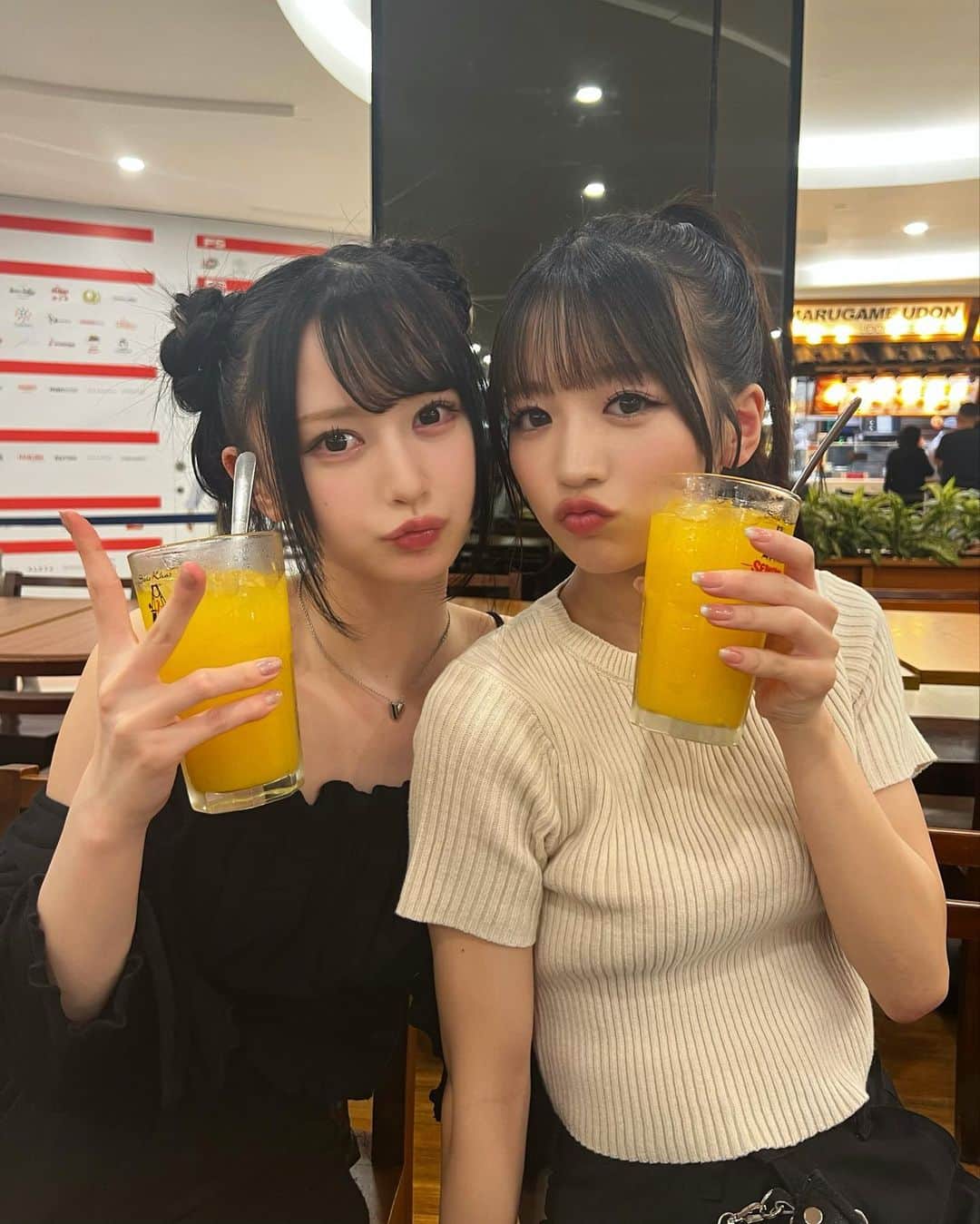 山本望叶のインスタグラム：「可愛すぎるみちゃぴい💖💖💖  #にゃんちゃぴ  #ヘアアレンジ #ツインテール #ツインお団子」