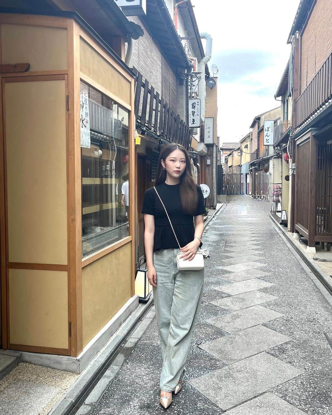 権隨玲さんのインスタグラム写真 - (権隨玲Instagram)「8月のいろいろ 京都で食べたお鮨美味しかった😽🍣」8月21日 20時30分 - rea__room