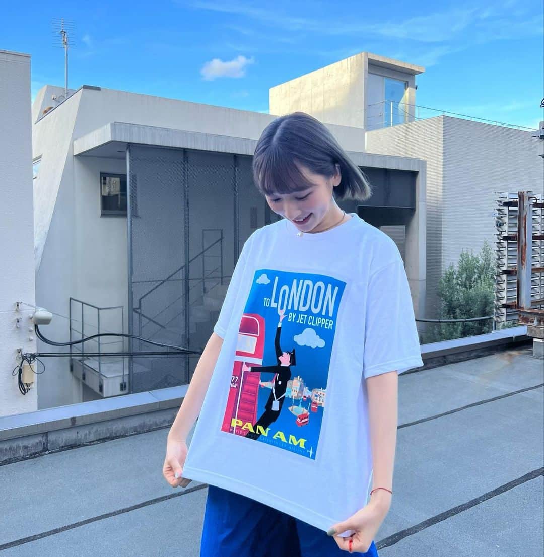 佐藤詩織さんのインスタグラム写真 - (佐藤詩織Instagram)「ミズノさんのTシャツ、ロンドン🇬🇧！！！！！みつけた瞬間飛びあがって、わたしのための服ではないか！！！！と🥰　有難い嬉しさ、よろこび！」8月21日 20時50分 - shiori_sato_artwork