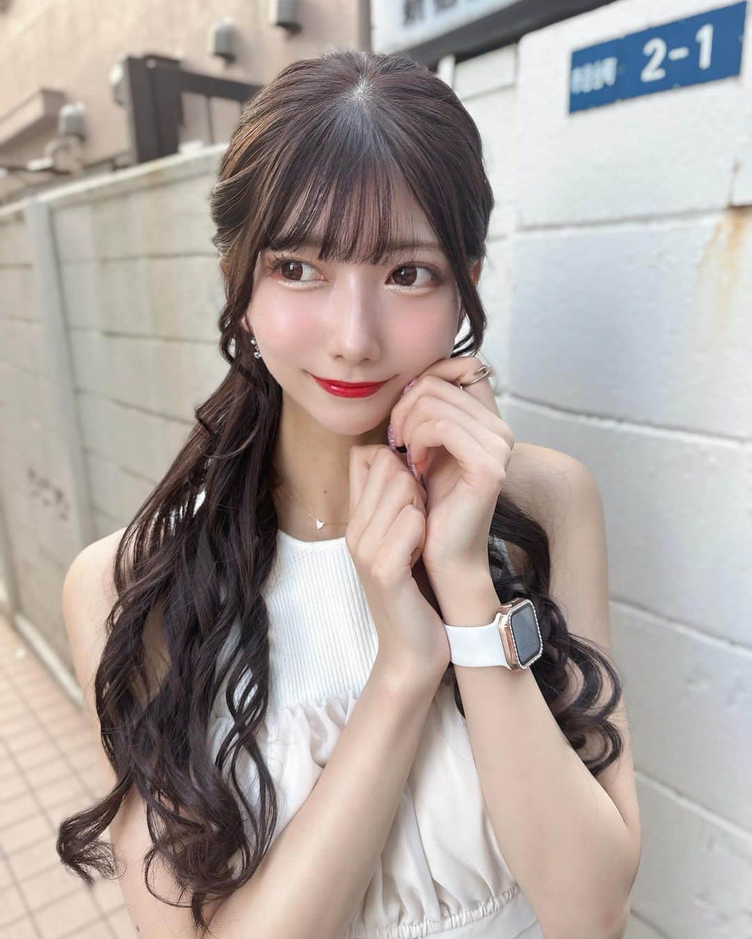 山広美保子さんのインスタグラム写真 - (山広美保子Instagram)「誕生日の日のワンピースとヘアセットもしたよ🤍