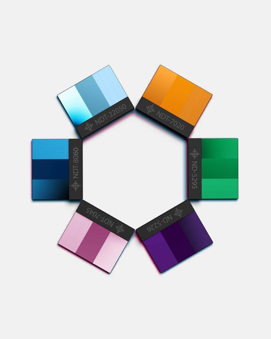 ゼニスのインスタグラム：「#Colors: Why limit yourself to one color when you can have the whole spectrum?」