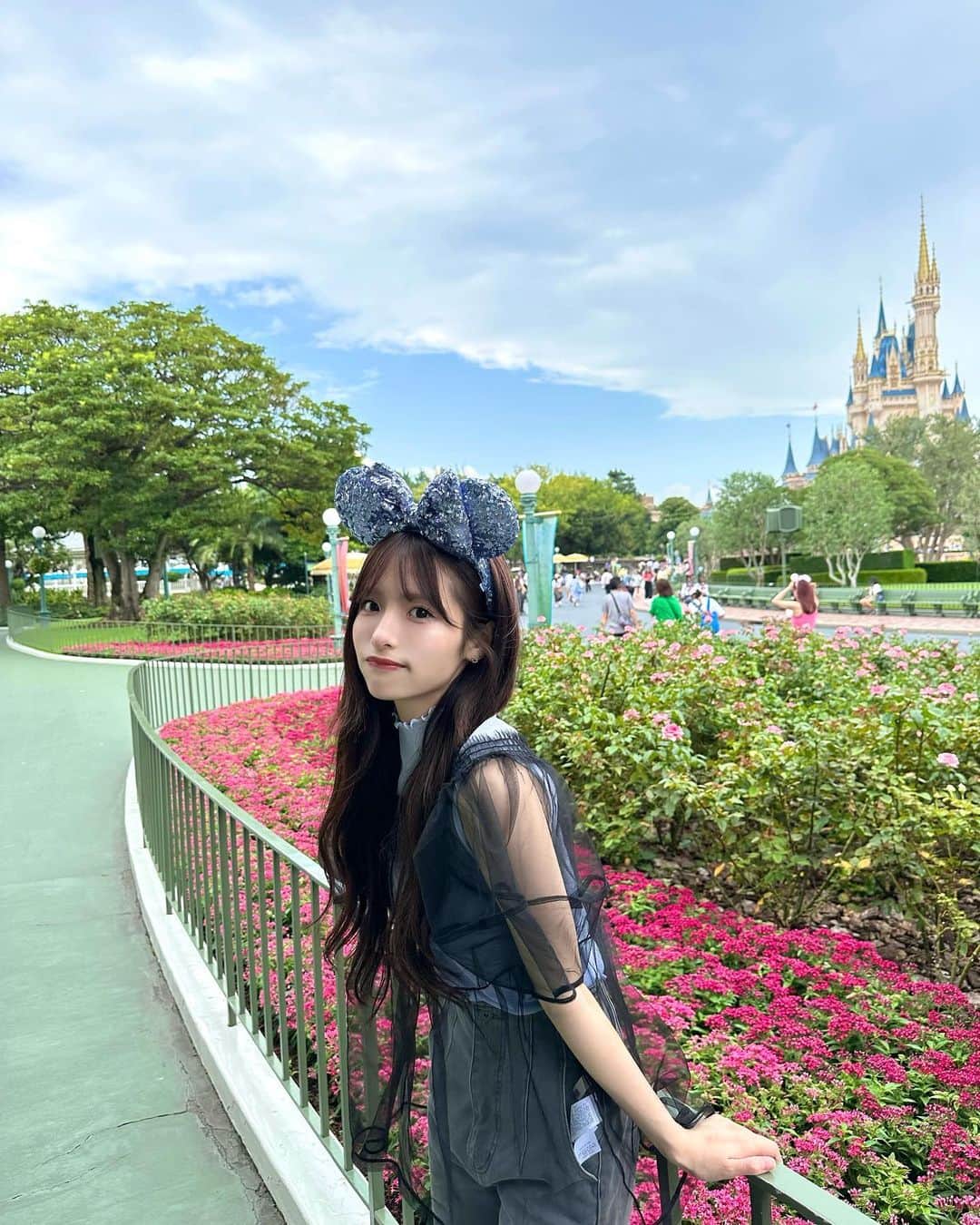 平田侑希のインスタグラム：「. 圧倒的シー派だったけど ランドにハマりそう🧞‍♂️」
