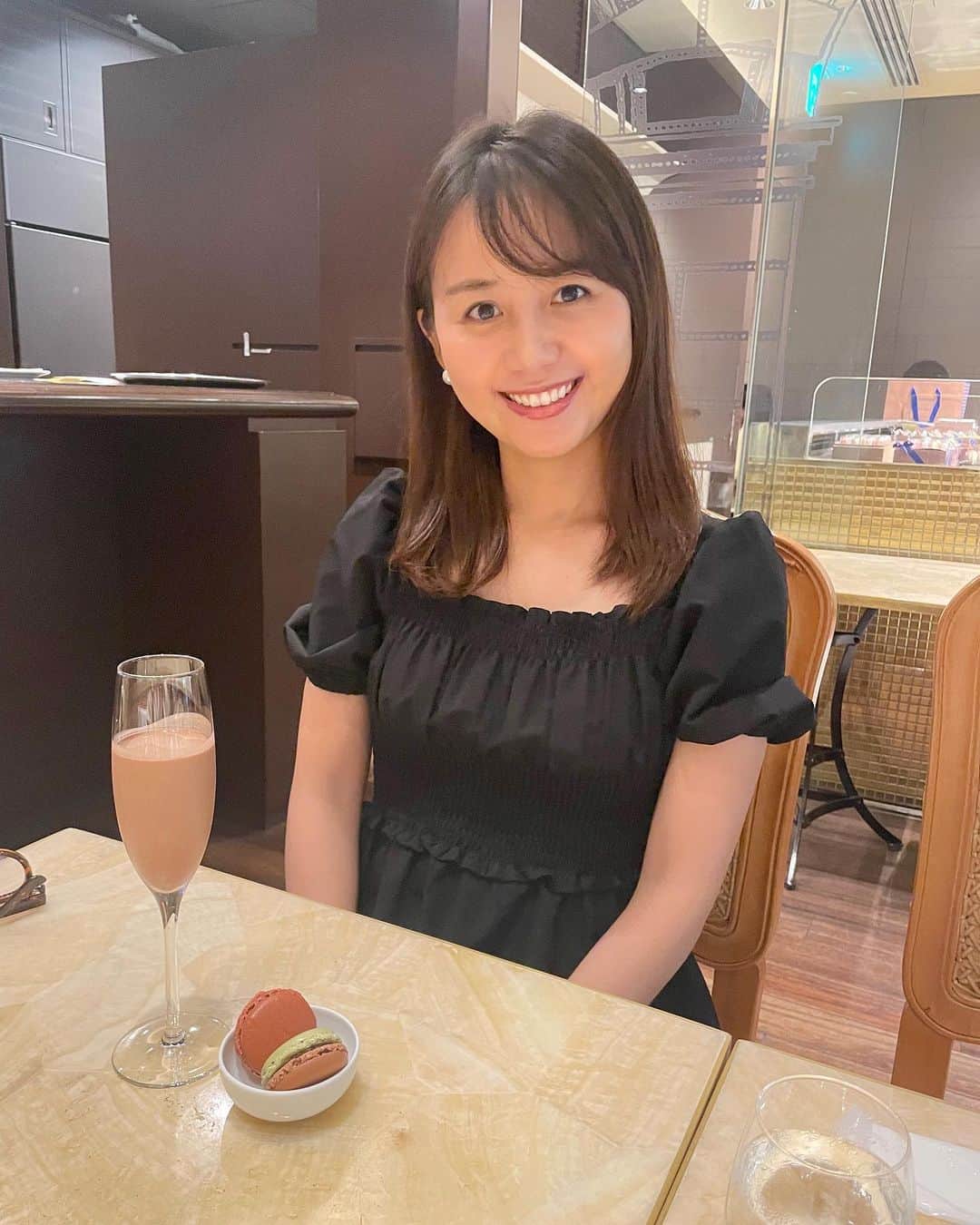 石野智子さんのインスタグラム写真 - (石野智子Instagram)「🍫  お酒  ではなく  チョコレートドリンク   ココアみたいなものです。」8月21日 21時12分 - uhb_ishino