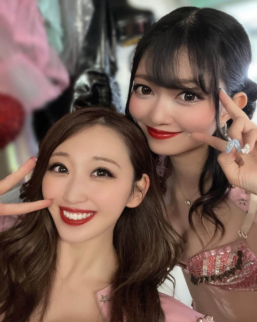 Saraさんのインスタグラム写真 - (SaraInstagram)「明後日23日はもねちゃんBDイベ💜  もねちゃんの印象はギャル可愛い人懐っこい先輩いじり上手い子なの🥰  そんな可愛い後輩が今回初めての単独イベントみたいです😌 そんな大事な日にSPに呼んでもらえて嬉しいです🥰  振り入れが終わった時にこの曲がどんな曲かどこが好きなのかすごい語ってて私はそういう人が好きだからもねちゃんが前よりもっと好きになりました❤️‍🔥  Aチームでずっと頑張ってきた子のお誕生日絶対成功しますようにみなさん応援よろしくお願いします🙇‍♀️🙇‍♀️🙇‍♀️  SPが見れるのは３部です✨✨  #バーレスク東京  #お誕生日イベント  #頑張ろうね💪  #可愛い後輩ちゃん」8月21日 21時18分 - sara_burlesque