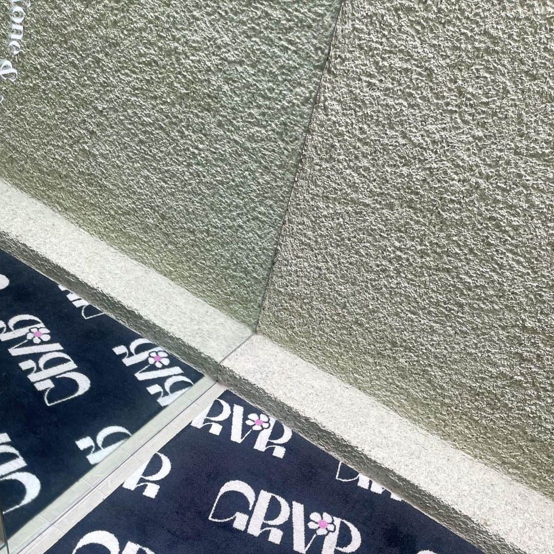 のインスタグラム：「🌺 . . . #grove」