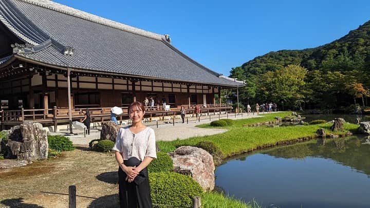 鶴見虹子のインスタグラム：「初めてちゃんと京都を観光しました。 三十三間堂の廊下走りました。 色々あってwww  #体操 #アイドルプロデュース #gymnastics  #japanesegirl」