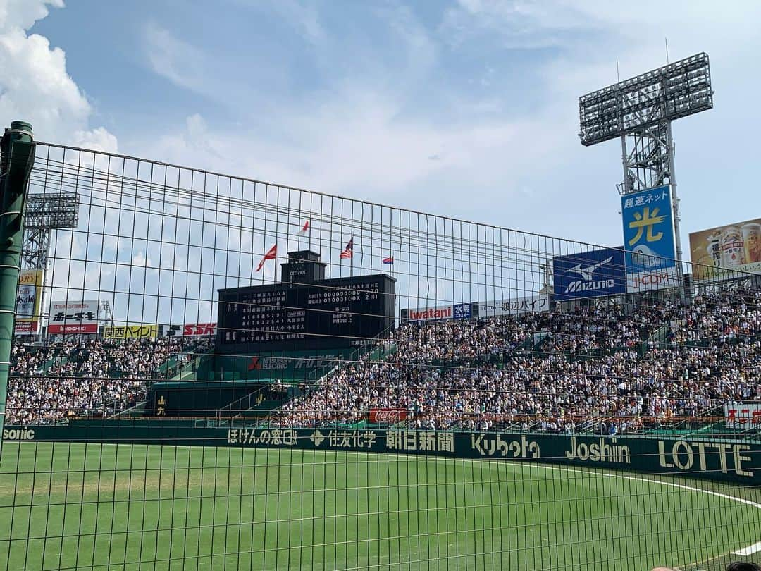 竹田恒泰さんのインスタグラム写真 - (竹田恒泰Instagram)「甲子園　準決勝第2試合 慶應高校　vs.  土浦日大  慶應が勝ちました。23日の決勝で仙台育英と対戦します。決勝進出も103年ぶりです。  今日のアルプス席も最高の盛り上がりでした。  海外旅行をキャンセルした甲斐がありました。」8月21日 21時52分 - takedatsuneyasu