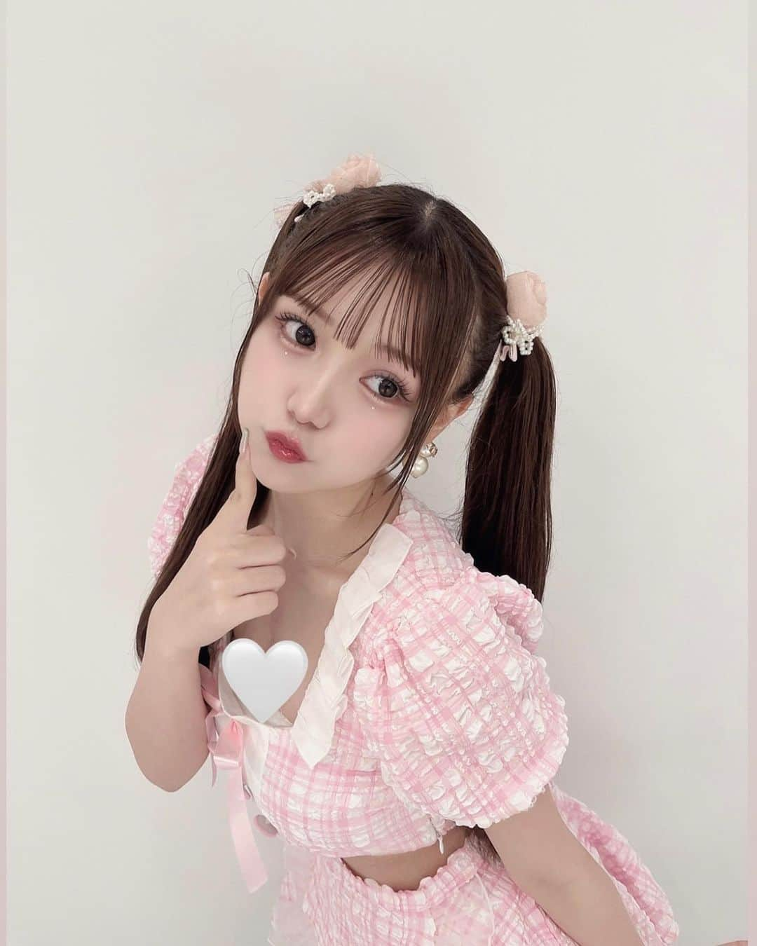 古澤里紗さんのインスタグラム写真 - (古澤里紗Instagram)「1日限定究極のアイドル様 ^_-♡"  . . .  昨日は、Summerイベントに来てくれた方暑い中会いに来てくれてありがとうーーーーっ> < ♡  久しぶりに会えた子めっちゃ久しぶりに会えた子遠いとこから来てくれてもう、感激だしりさめっちゃ嬉しい、愛  沢山お話できたし終わってからの みんなの上げてくれたストーリーで 愛をまた感じてつくづく幸せ者だと思いました、😵‍💫💞💞💞  いつも、ありがとだよーーーっ だいすき  . . . #古澤里紗」8月21日 22時08分 - fuuuuu_ri