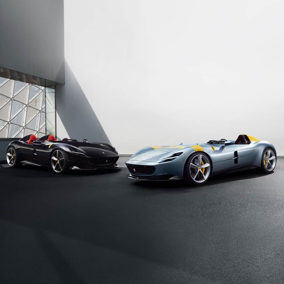 フェラーリのインスタグラム：「Alone or together? The#FerrariMonzaSP1 or the #FerrariMonzaSP2? You choose.   #IconaFerrari #Ferrari」