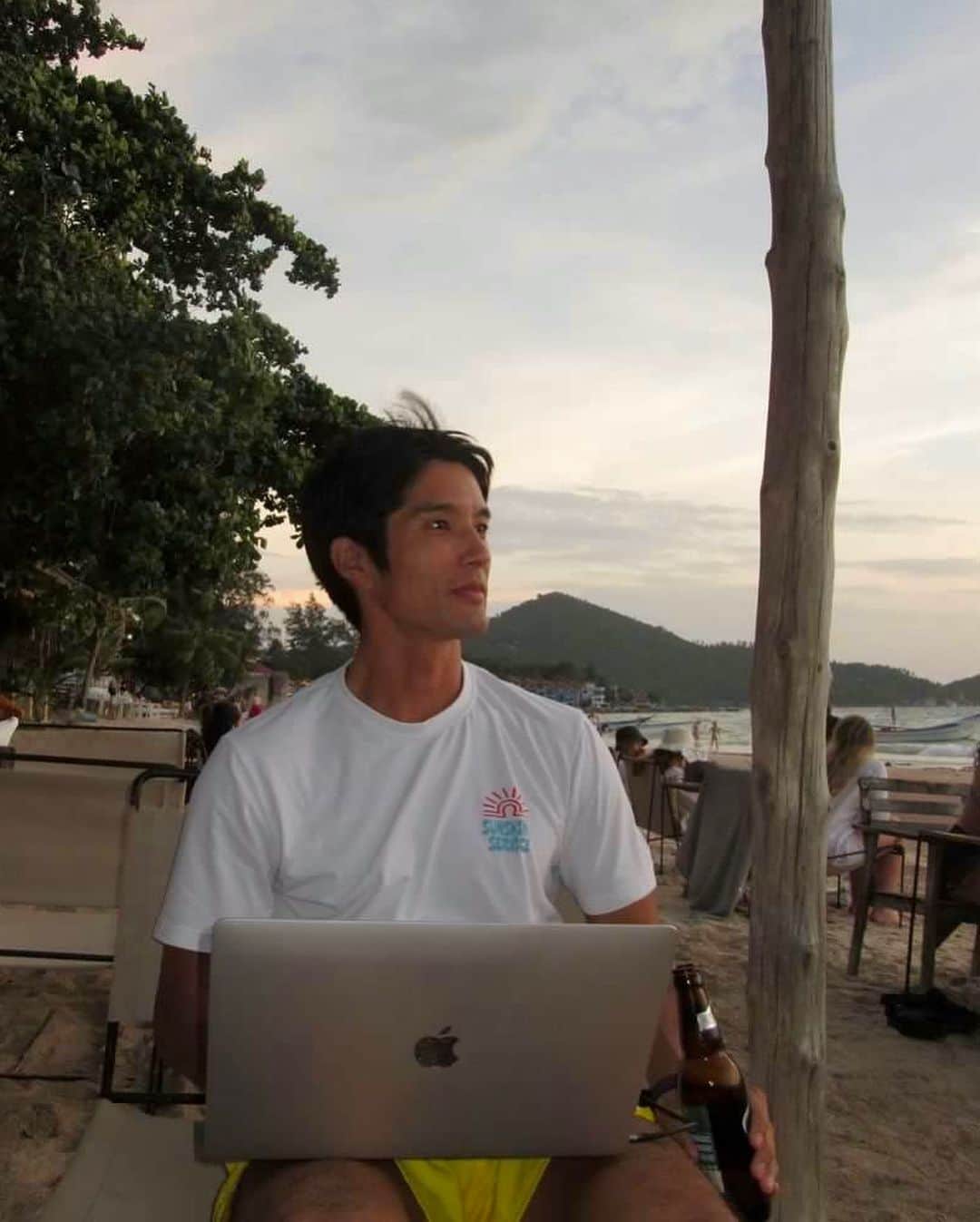 八代健さんのインスタグラム写真 - (八代健Instagram)「Hermosas islas Koh Tao 🤍  #beach #freedive #beachlife  ขอบคุณสำหรับรุปใต้น้ำสวยงามครับ @piipawit @b.blanked  🐶 เขาชื่อ99น่ารักมาก @islandbikerclub」8月21日 22時22分 - kenyashiro