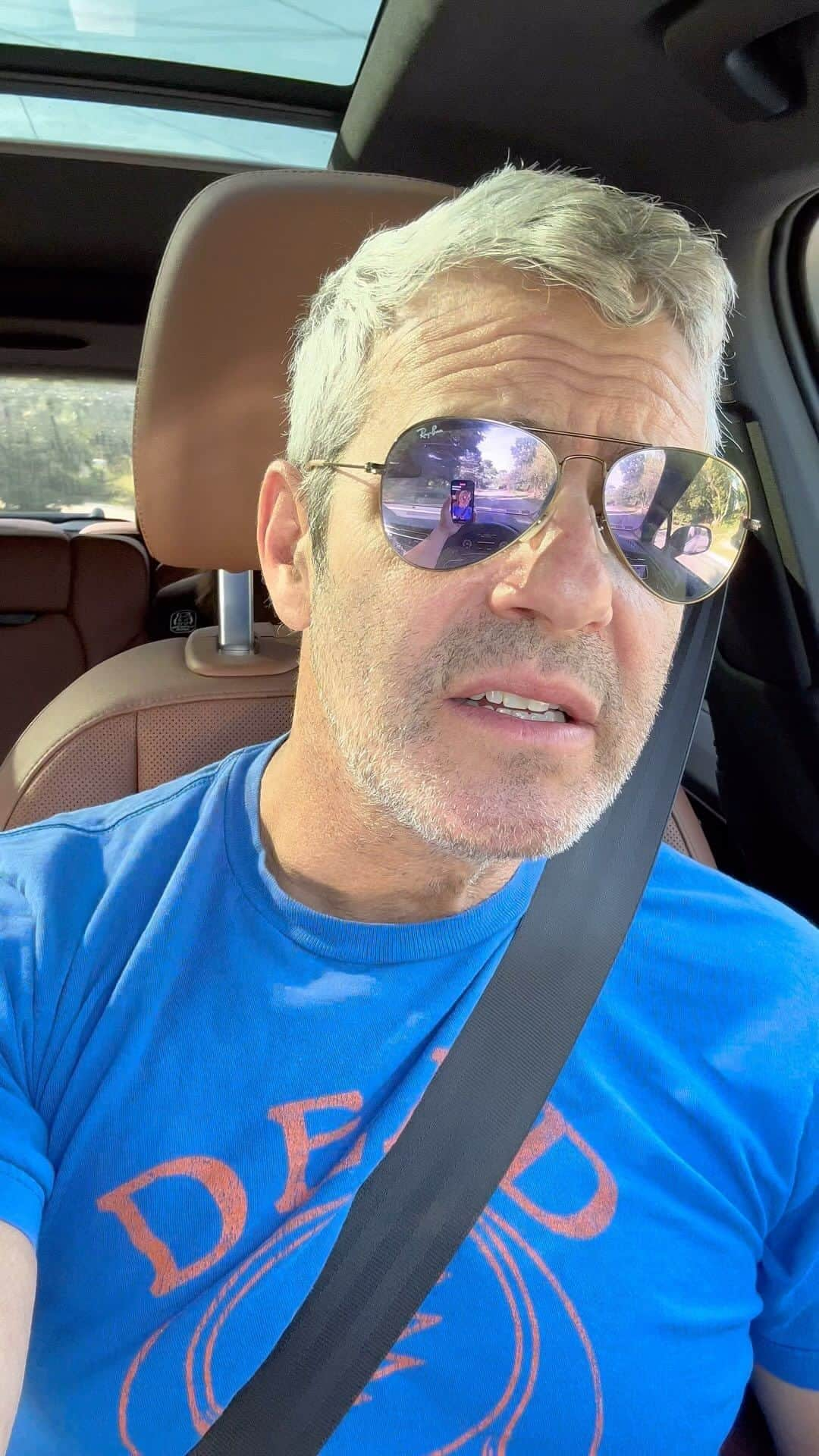 アンディー・コーエンのインスタグラム：「☀️ morning pep talk en route to camp ☀️」