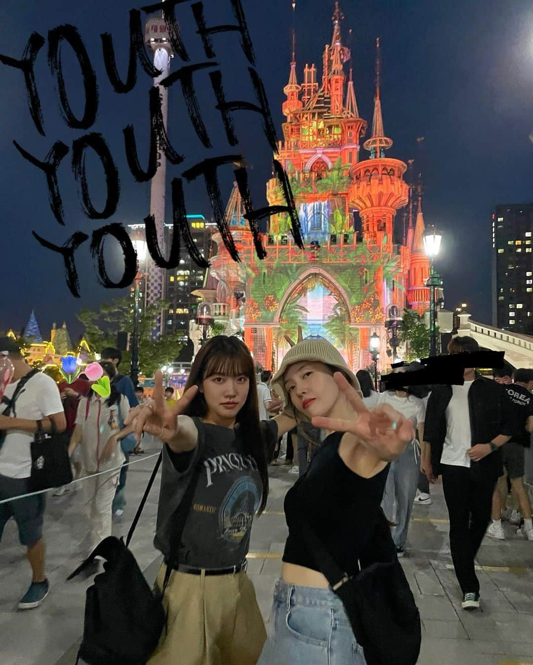 ミナ のインスタグラム：「번지드롭 하나로  충분했다🎢🎠🏰👻」