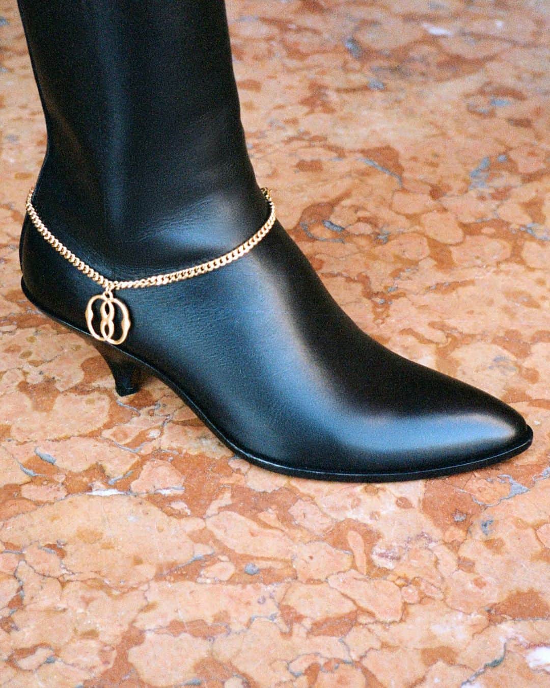 バリーのインスタグラム：「THE LAREDO BOOTS   #Bally」