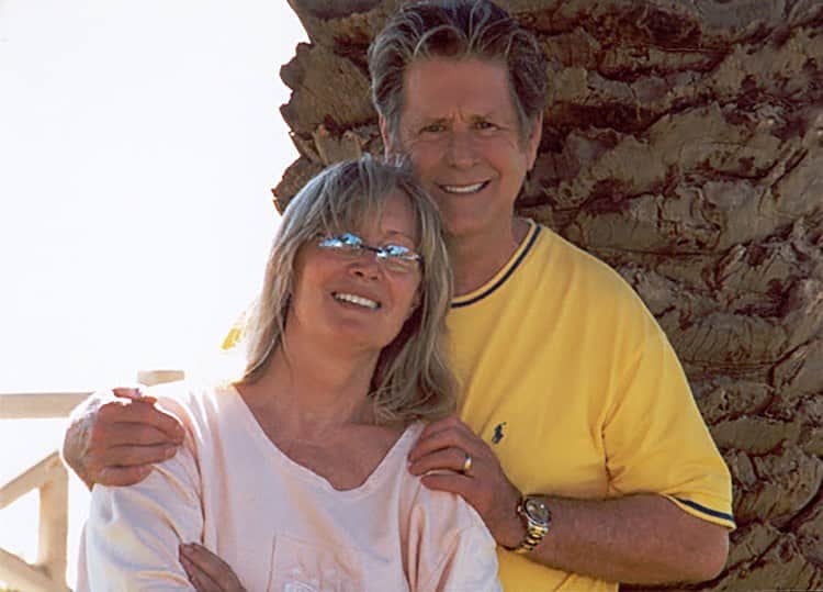 ブライアン・ウィルソンのインスタグラム：「Summer 2004: Brian & Melinda. Photo by @marklondonart   #2004 #summerdays #california」