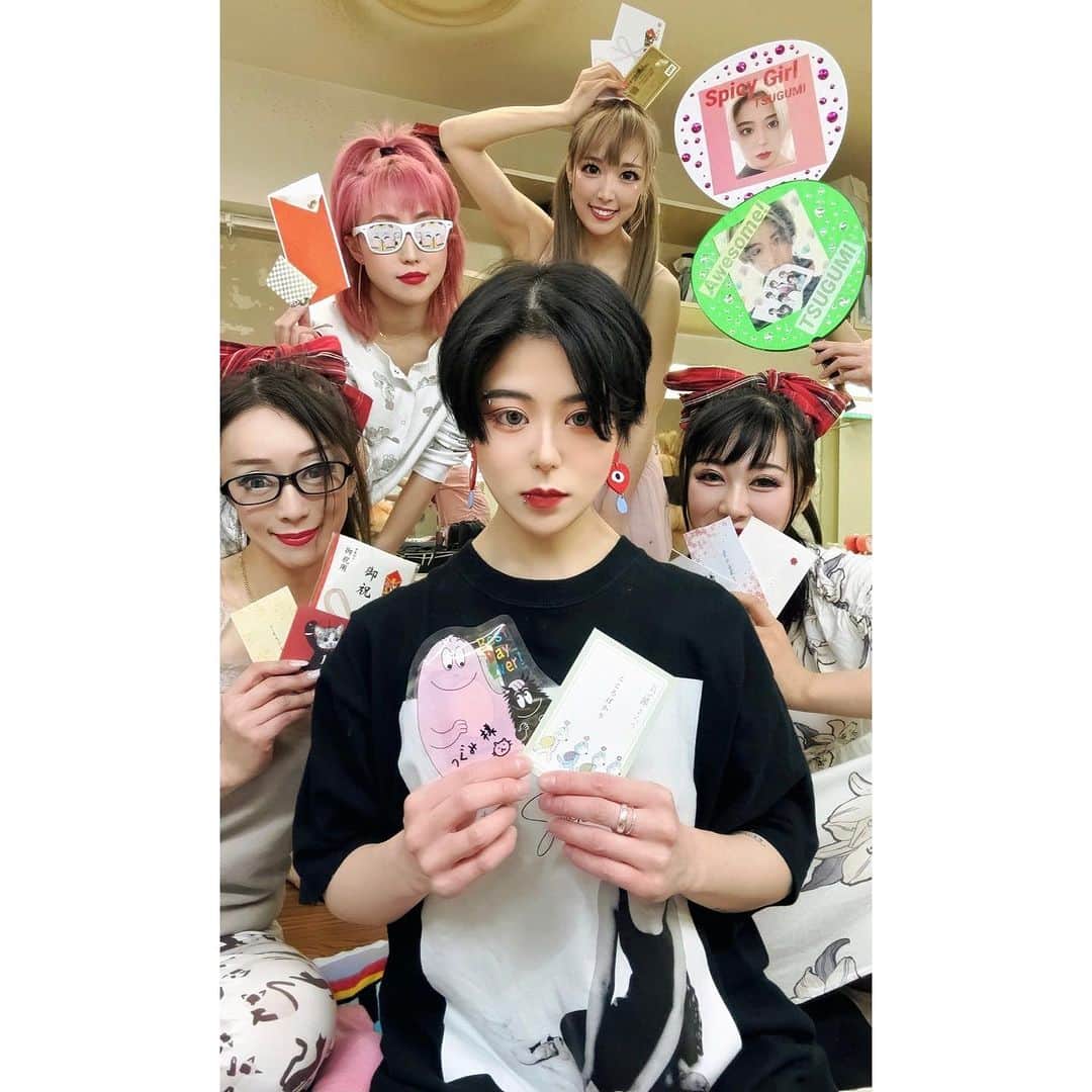 のインスタグラム：「2023.0821.𝙼𝚘𝚗.🥼  ななななな×2んと連日大入感謝!!(´_ゝ｀)ノシ 🧧🛍🙆🏻‍♀️🪽🩵🫰🏻有難う。 #浅草ロック座 #peaceloverock #PLR2023 #大入 #中日 #有難う御座います」
