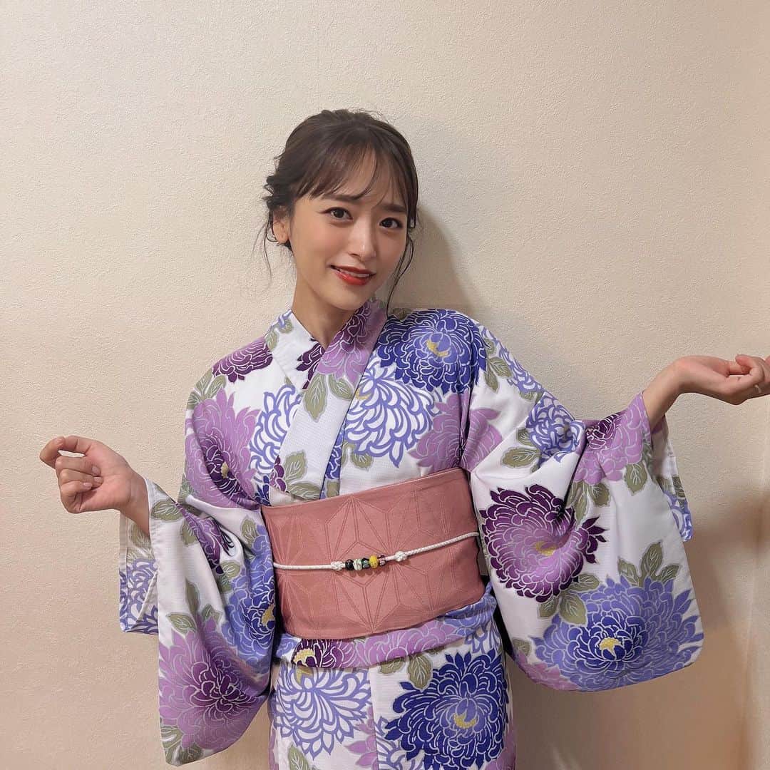 近藤千尋のインスタグラム：「大洗海上花火大会🎆MCに決まりました🌻🩷  2023年9月30日(土)  10:00〜21:30  茨城県大洗町大貫町地先  大洗サンビーチ 音楽ライブ 開演:10:00 / 終演 17:30 (予定) 花火 花火打ち上げ開始 18:00 / 花火打ち上げ終了 19:30(予定)  ぜひみなさん遊びに来てくださいね‼️😍 楽しみだ〜💗🥰💗」