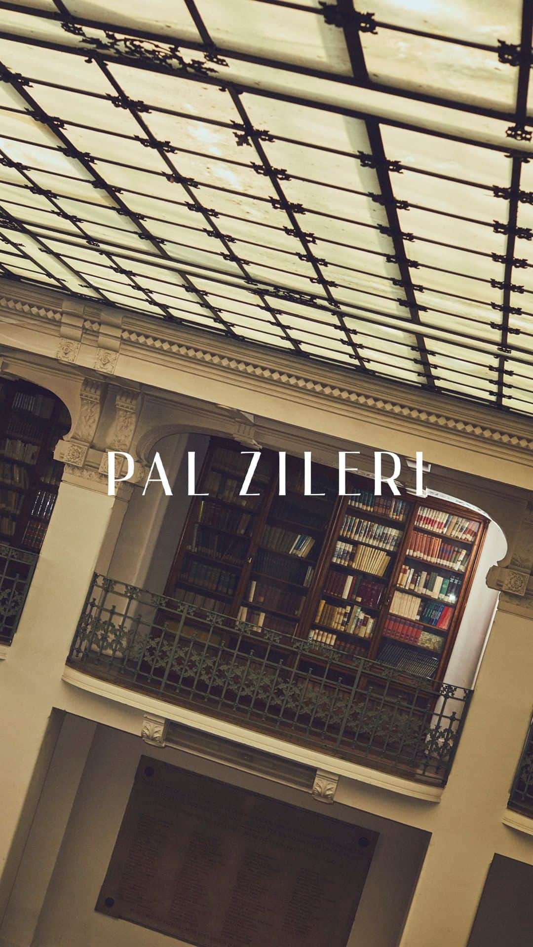 パルジレリのインスタグラム：「Pal Zileri presents for the Fall/Winter 2023 campaign “The Effortless Man”, a portrait of the contemporary man.   The Pal Zileri’s “Effortless Man”, conceived from the brand’s Effortless Attitude, states a choice of comfort, attention to style, always played as an expression of one’s personality.   Starring four models, each character of the campaign tells his own style in the daily life, interpreting Pal Zileri’s menswear attitude. Fourth character to be introduced is the student @tommaso_vignati who played both Pal Zileri’s informal and more formal proposals with his young and fresh attitude.   Discover the FW23 Collection on palzileri.com   #PalZileri #PalZileriFW23 #TheEffortlessMan #EffortlessAttitude」