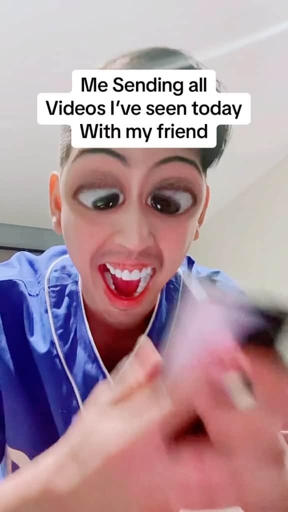 マイケル・クリスチャン・マルティネスのインスタグラム：「“I’ve seen them already” 😤🤣 - - - #MZViral #MichaelMartinez」