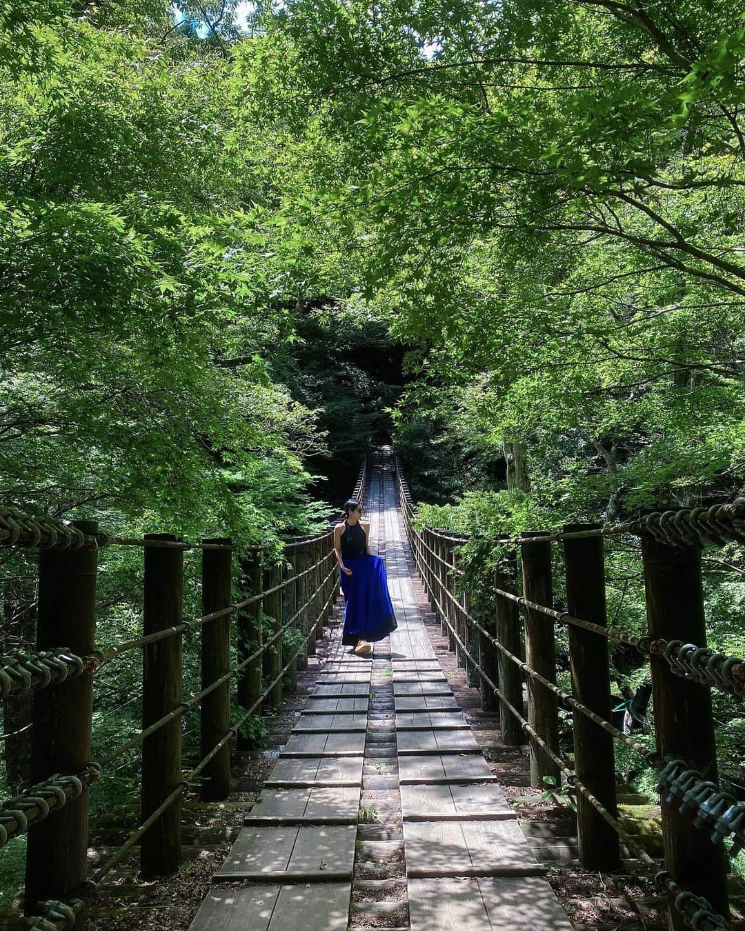 浅田舞さんのインスタグラム写真 - (浅田舞Instagram)「海に行ったり、山に行ったり. ⁡ 自然の力をたっぷり借りて 今年はエネルギー強めの夏です☀️🪽🌏」8月22日 13時13分 - asadamai717