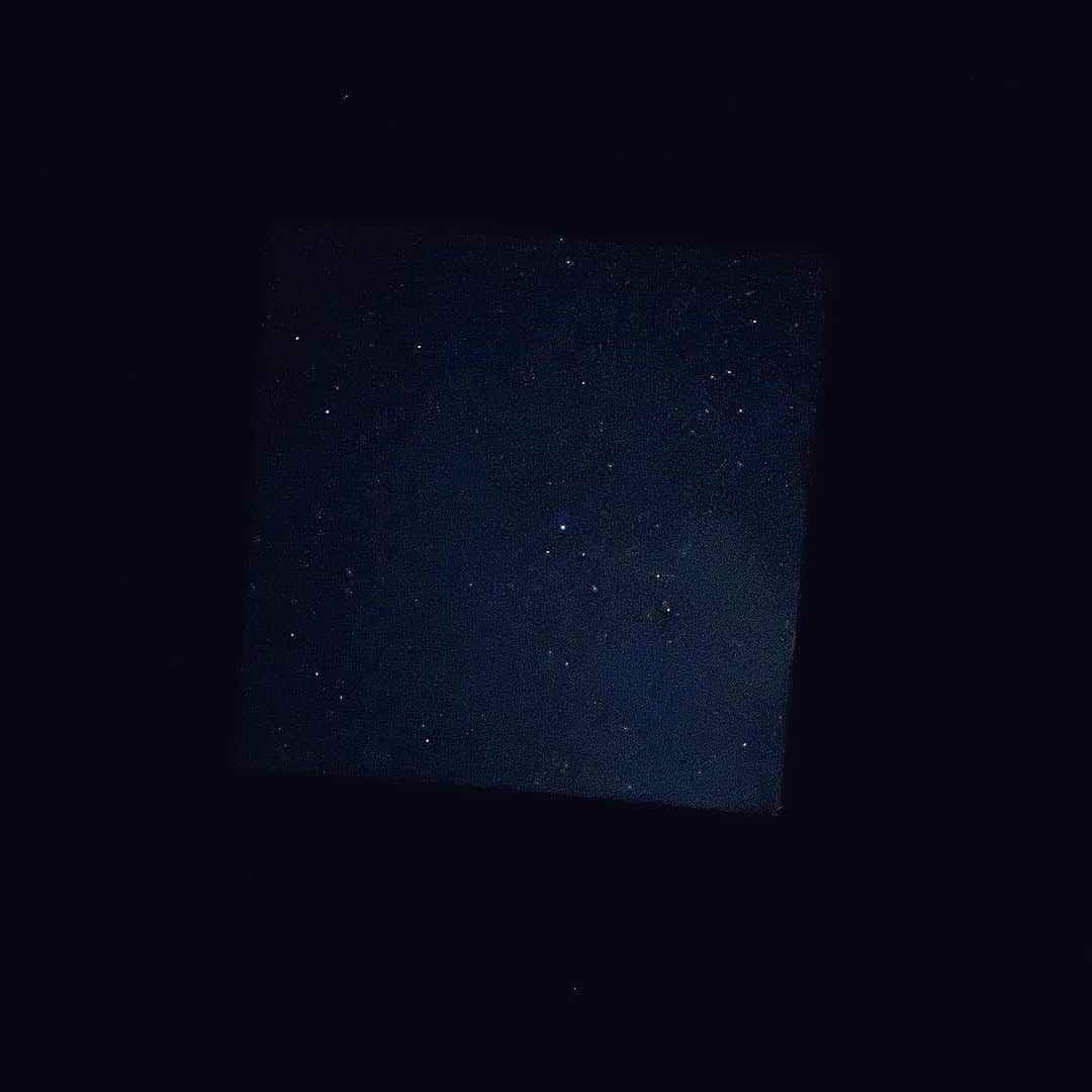 mioのインスタグラム：「Turrell with stars ⭐️ 🌌」