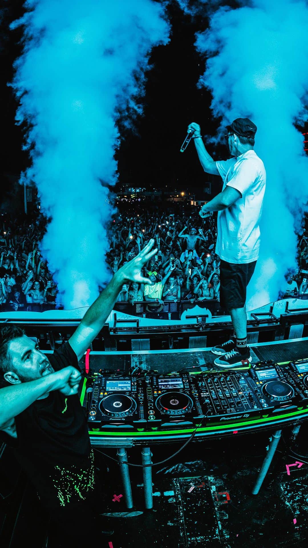 Dimitri Vegas & Like Mikeのインスタグラム：「IBIZA are you ready for another crazy Wednesday night? 🔥」