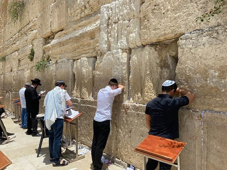 バズーカ岡田（岡田隆）さんのインスタグラム写真 - (バズーカ岡田（岡田隆）Instagram)「Western Wall, Jerusalem 嘆きの壁、エルサレム」8月22日 5時29分 - bazooka_okada_takashi