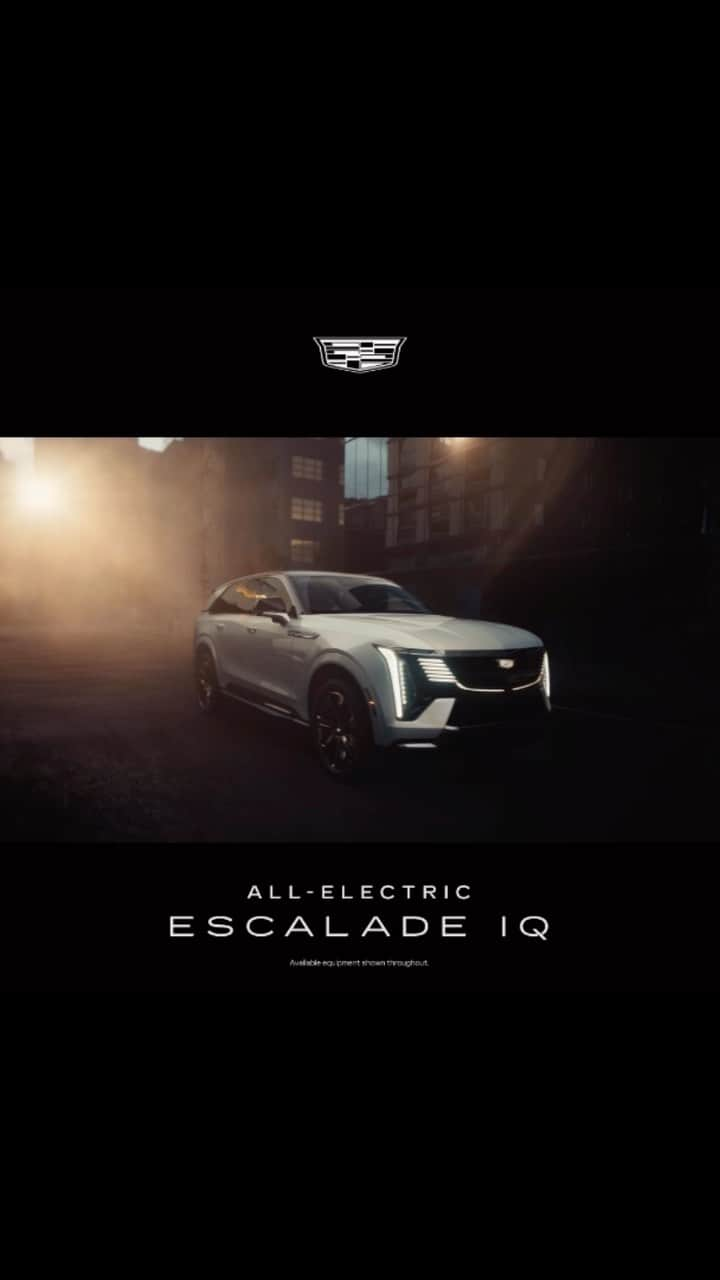 キャデラックのインスタグラム：「#ESCALADEIQ’s renaissance is here to inspire yours. With a little help from @simuliu. Explore the all-electric ESCALADE IQ.​ #BeIconic Link in Bio.」