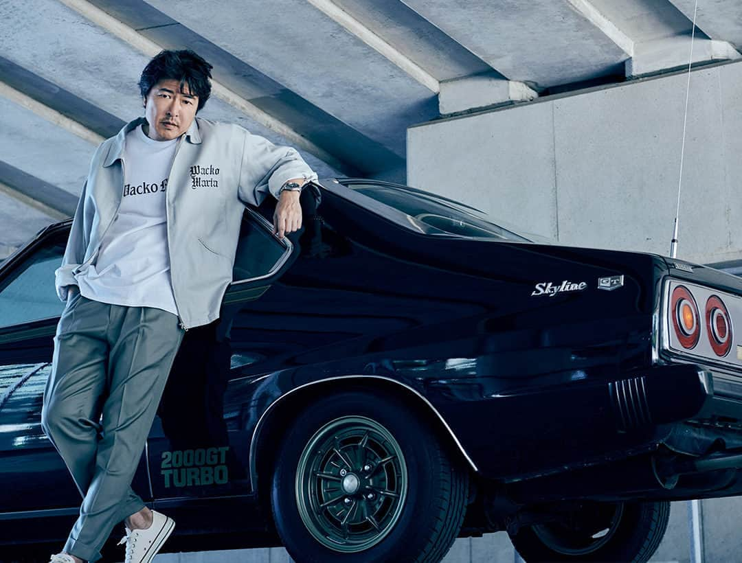 GQ JAPANさんのインスタグラム写真 - (GQ JAPANInstagram)「かつて乗っていた日産「スカイライン」（5代目）に、俳優の豊原功補さんが久しぶりの対面！  豊原さんは、外装からインテリアまで、微に入り細に入りジャパンを確認しながら、「これが僕にとって、人生初の愛車なんですよ」と振り返った。  @gqjapan プロフィールのリンクから記事を✓  #豊原功補 #kosuketoyohara #日産スカイライン #日産 #nissan #スカイライン #skyline #nissanskyline  文・サトータケシ　写真・加藤純平　スタイリスト・亘つぐみ@TW　ヘア＆メイク・RYO　編集・稲垣邦康（GQ）」8月22日 7時45分 - gqjapan